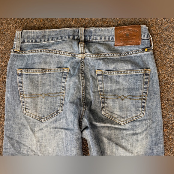 Lucky Brand Men's 30X34 (inseam 32) 410 Athletic Fit Mens Straight Jeans - Picture 3 of 14